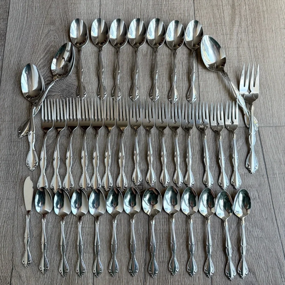 Oneida Community Contata stainless flatware set LOT 39 forks spoons utensils